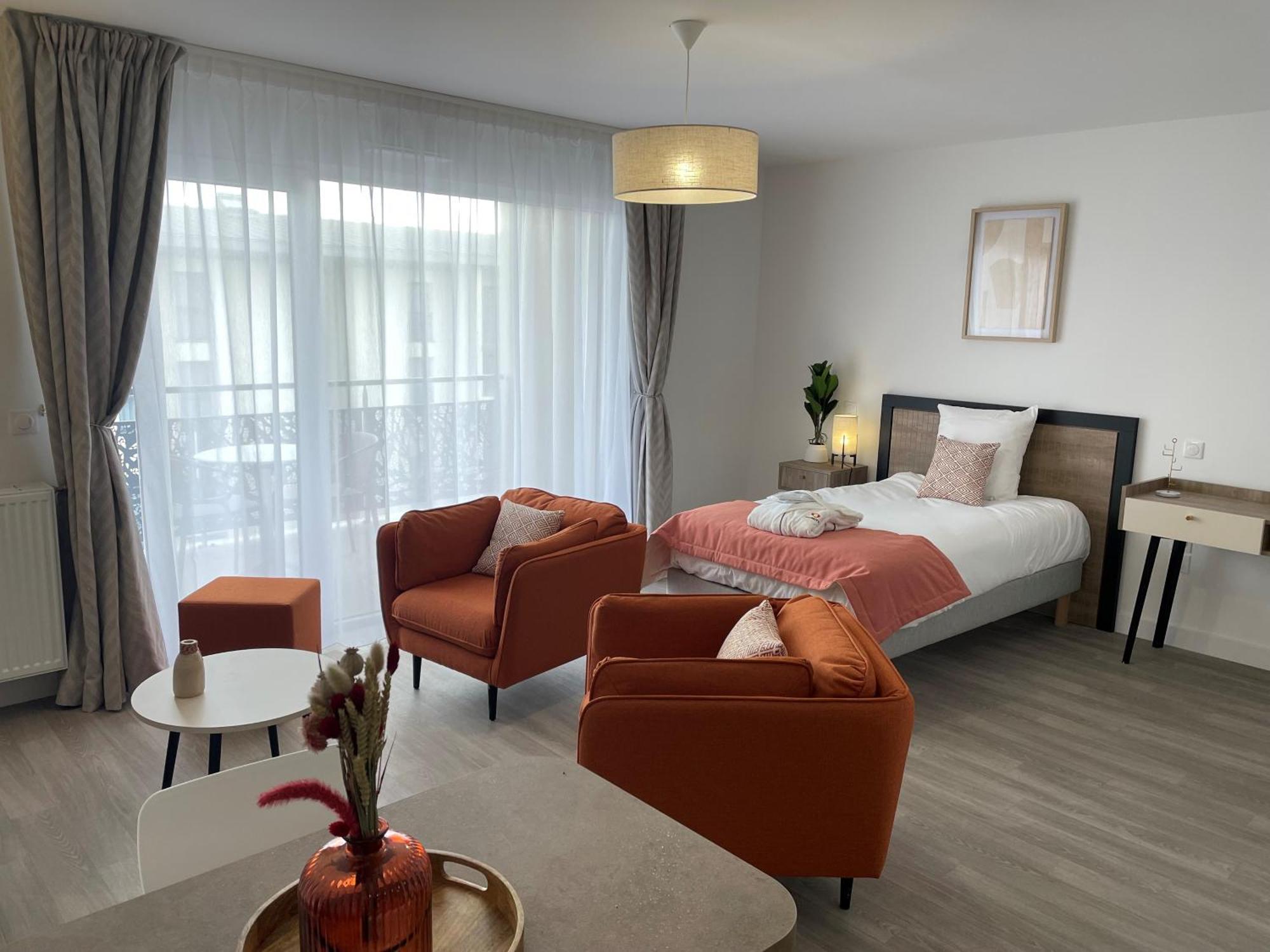 Aparthotel Domitys Les Demoiselles Beaune  Exterior foto